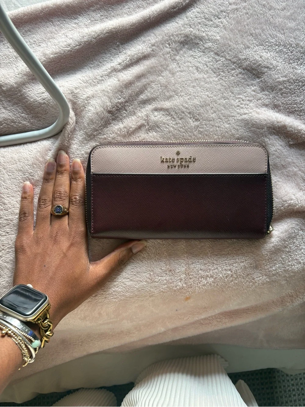kate spade two-tone blush pink and burgundy zip wallet